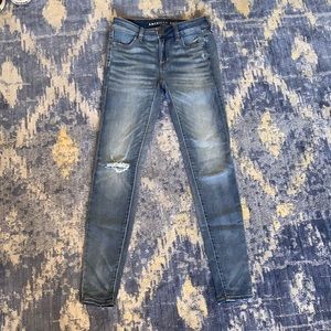 Never worn. American Eagle. Size 00. Jegging fit